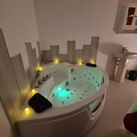 La Cachette Des Murmures- Balneo Privee I Detente * Булонь-сюр-Мер