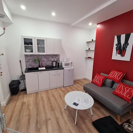Jacuzzi Prive & Terrasse - Cachette Des Murmures - Hypercentre Апартаменты *