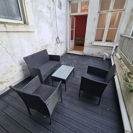 Апартаменты Jacuzzi Prive & Terrasse - Cachette Des Murmures - Hypercentre